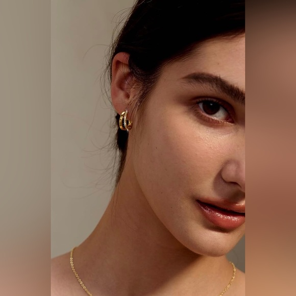 NWT Chunky Hoop Earrings for Women, Trendy 14K Gold or Silver Plated Available - Picture 3 of 13